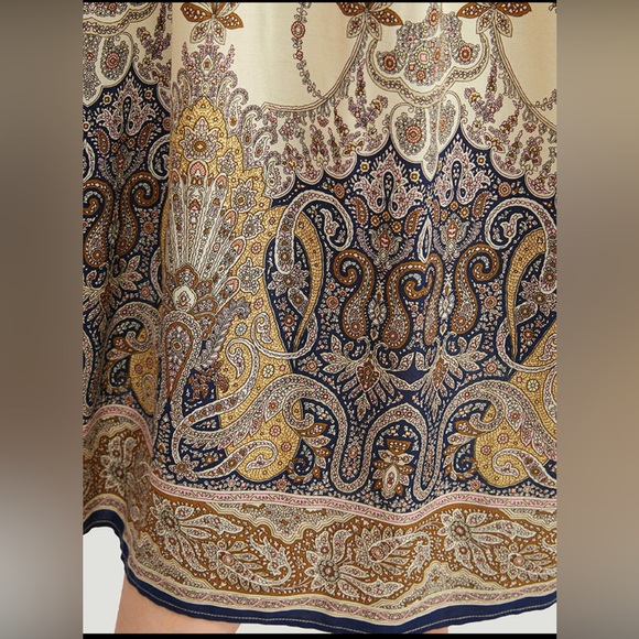 Bandana Print Halter Pocket Flutter Hem Dress - Picture 7 of 8